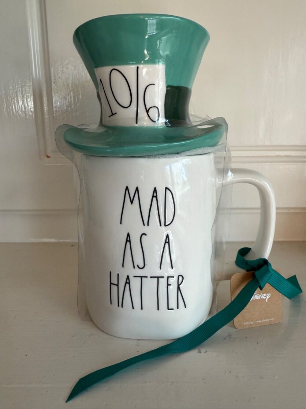 Rae Dunn Disney Alice In Wonderland Mad As A Hatter Mug With Top Hat Lid